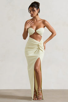 Cancun™ | Εcru strapless maxi φόρεμα με κοψίματα και στροφή